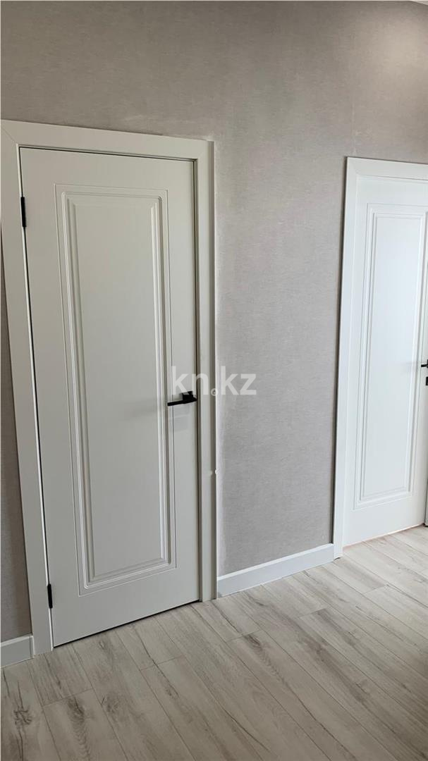 Продажа 3-комнатной квартиры, 83 м², ул. Муканова в Караганде - фото 10