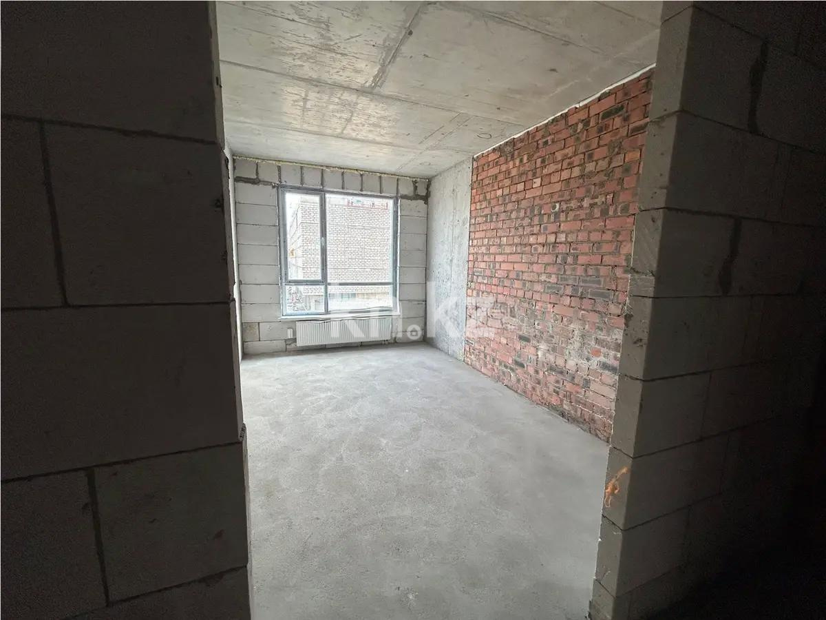 Продажа 1-комнатной квартиры, 37 м², ул. Байтурсынова, дом  32 в Астане