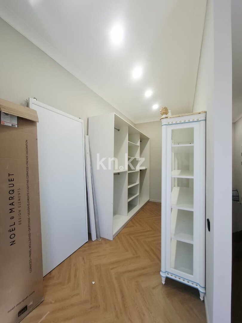 Продажа 4-комнатной квартиры, 142.4 м² в Алматы - фото 14