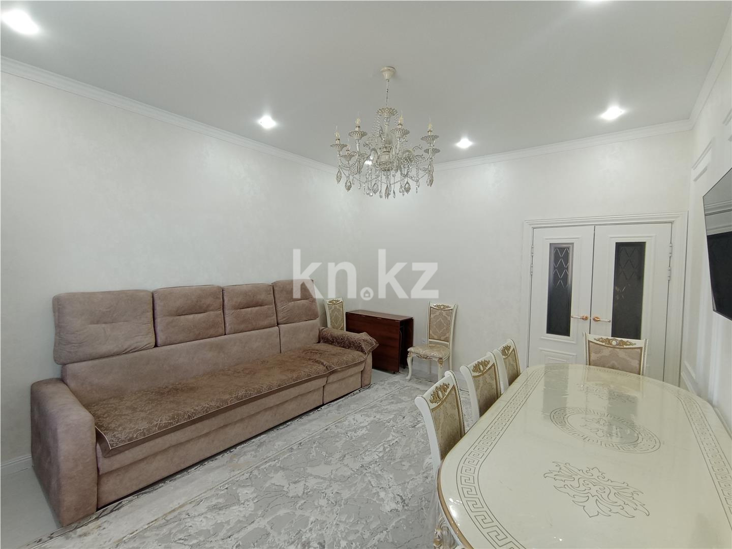 Продажа 3-комнатной квартиры, 84 м², ул. Муканова в Караганде