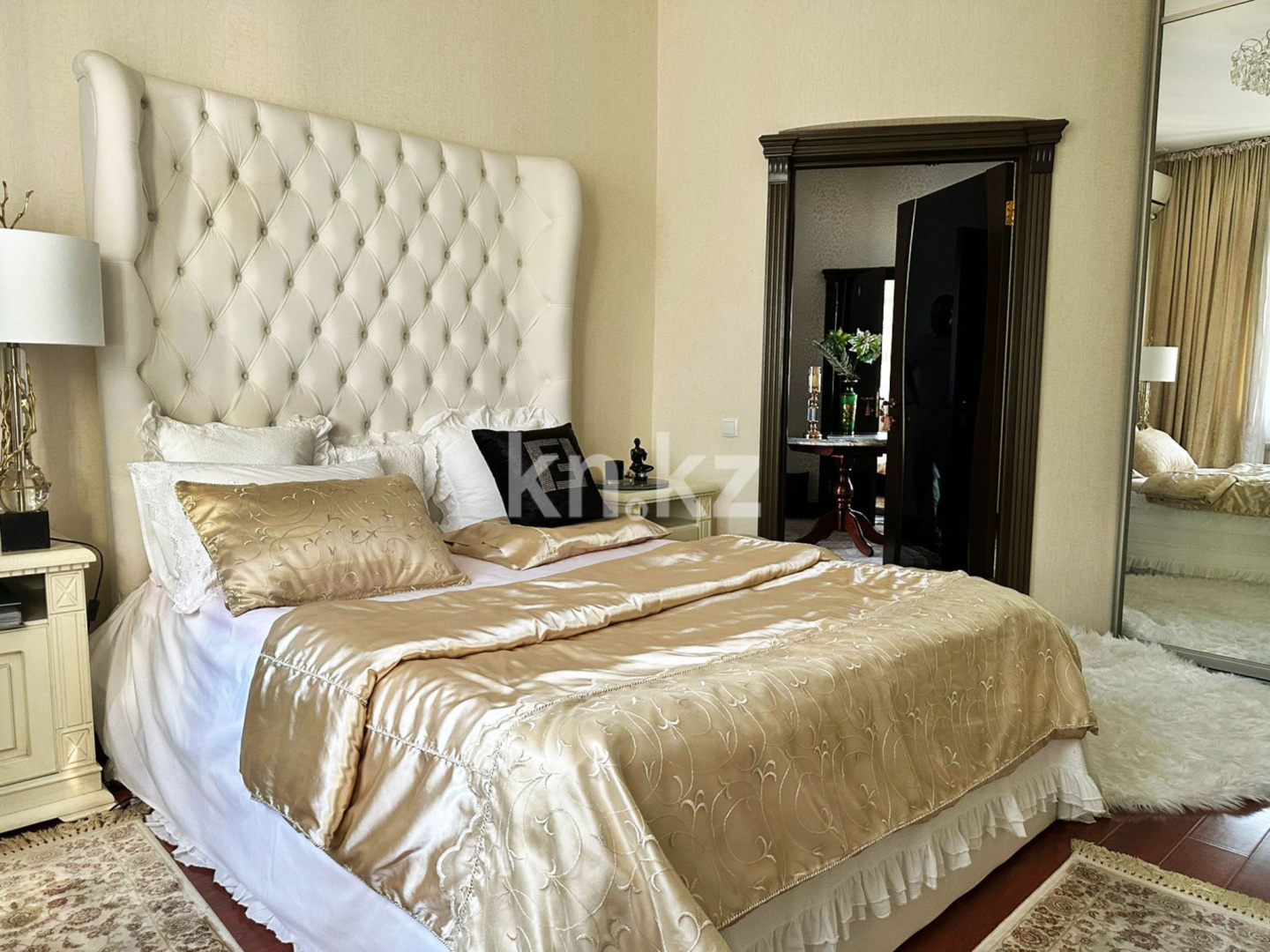 Продажа 4-комнатного дома, 295 м² в Алматы - фото 26