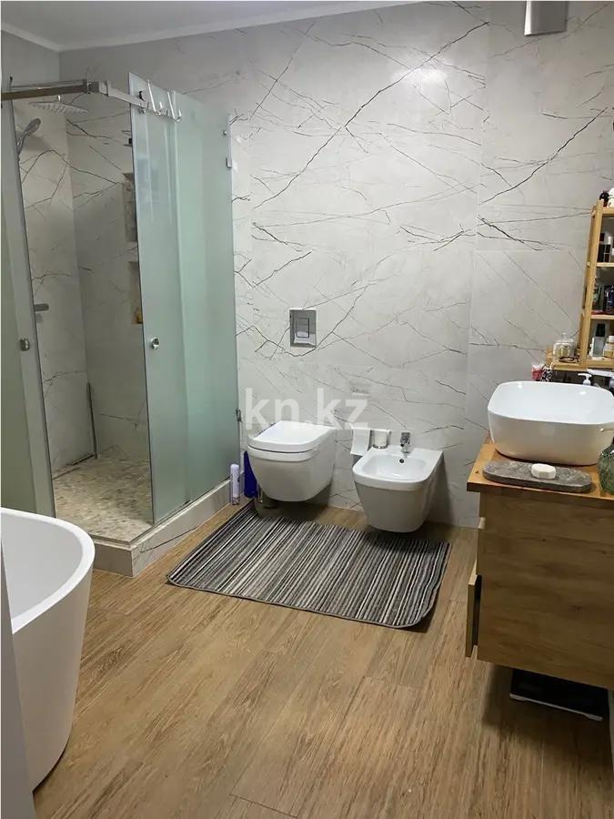 Продажа 4-комнатной квартиры, 124 м², ул. Наурызбай батыра, дом  50 в Алматы - фото 5