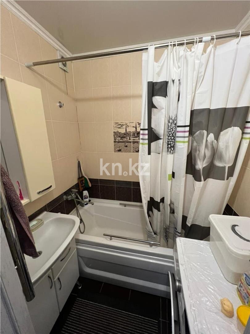 Продажа 3-комнатной квартиры, 64 м² в Караганде - фото 10
