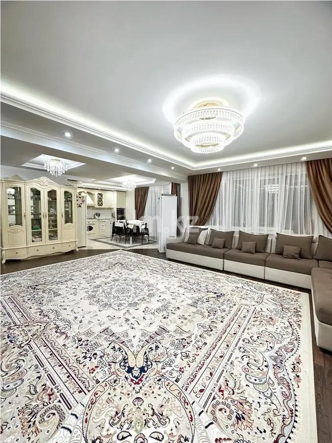 Продажа 4-комнатной квартиры, 140 м² в Алматы