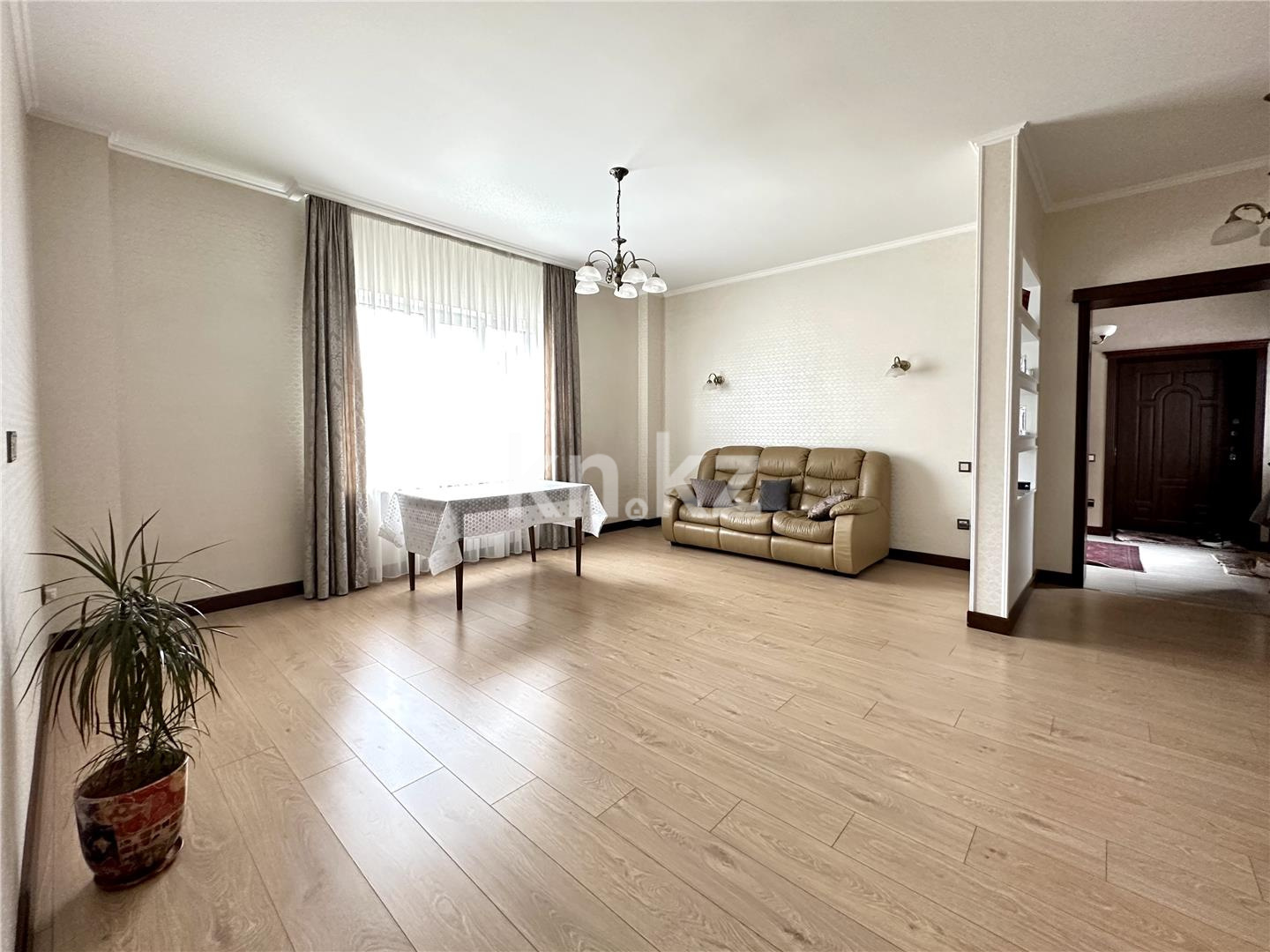 Продажа 6-комнатного дома, 400.7 м², ул. Жанибекова в Караганде - фото 9