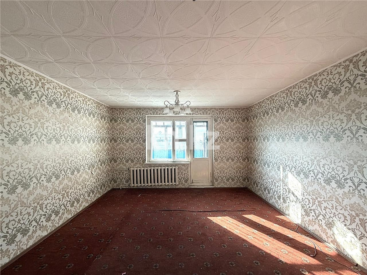 Продажа 4-комнатной квартиры, 82 м² в Шахтинске