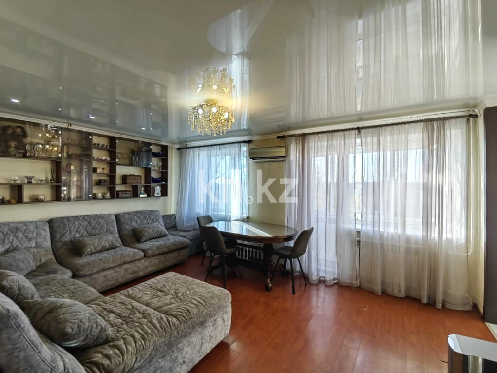 Продажа 3-комнатной квартиры, 71 м², ул. Ержанова, дом  47/2 в Караганде - фото 10