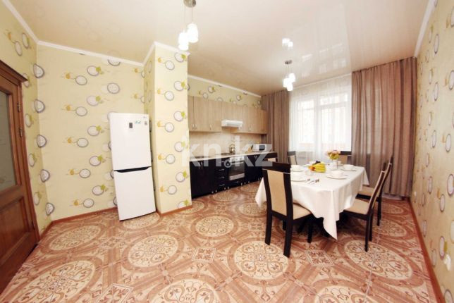 Аренда 3-комнатной квартиры посуточно, 130 м², ул. Розыбакиева, дом  289 в Алматы - фото 11