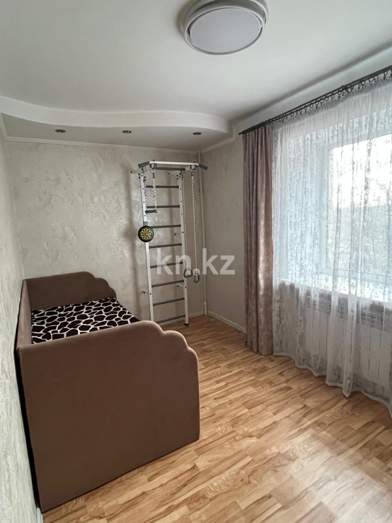 Продажа 3-комнатной квартиры, 50 м², ул. Пичугина, дом  240 в Караганде - фото 2