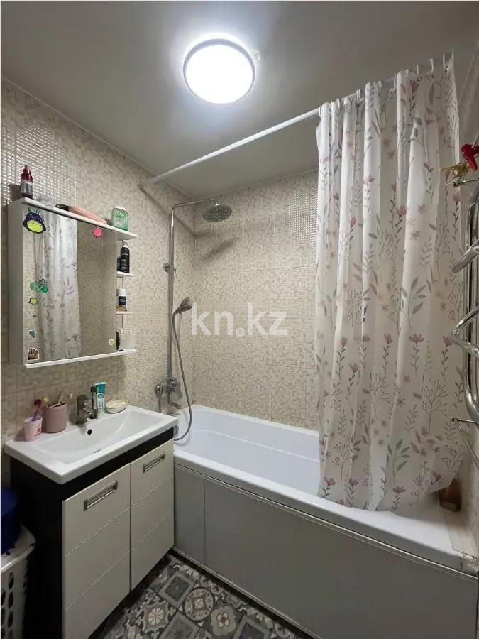 Продажа 3-комнатной квартиры, 61.8 м² в Алматы - фото 5
