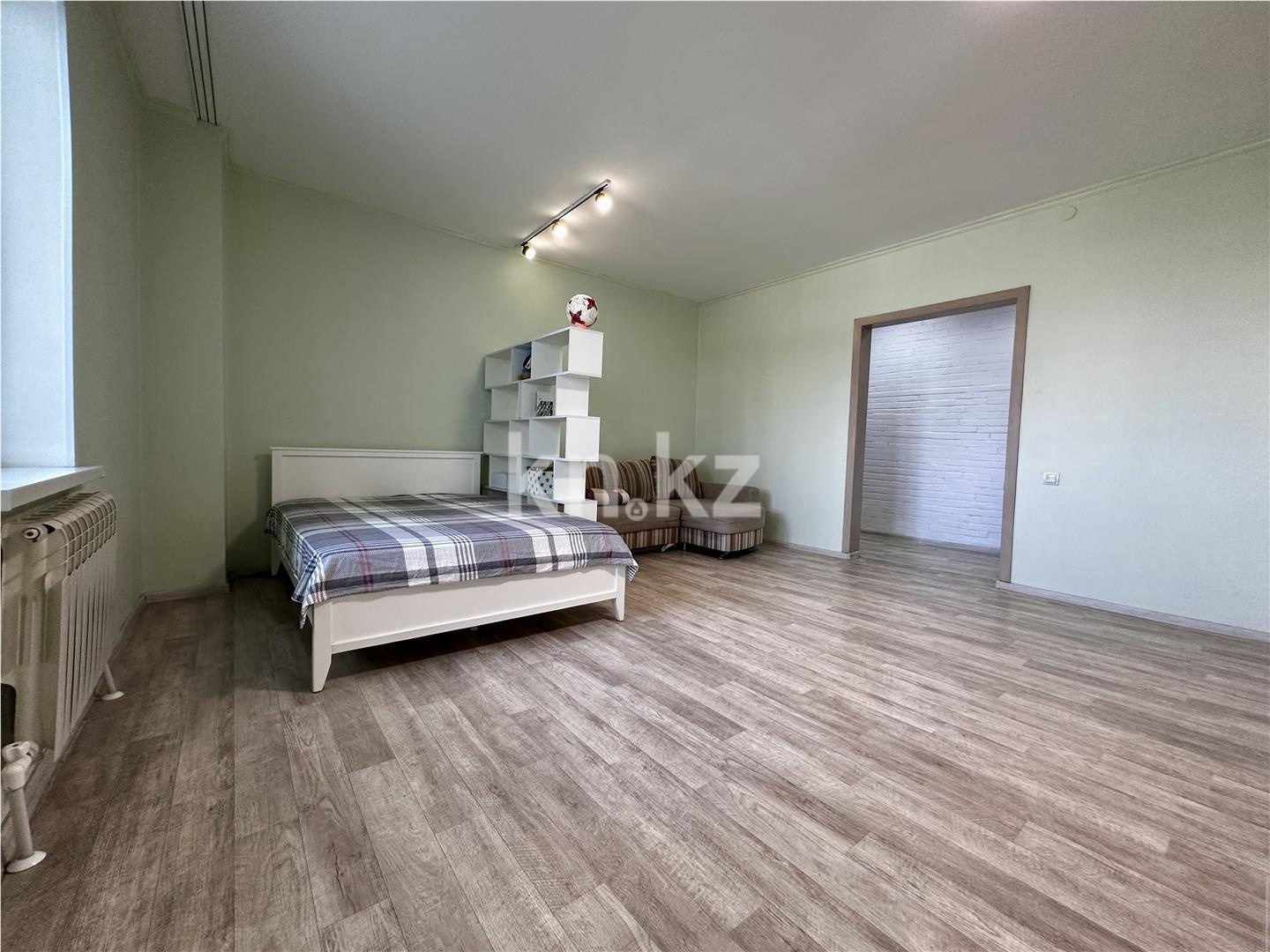 Продажа 1-комнатной квартиры, 52 м², пр. Республики в Караганде - фото 5