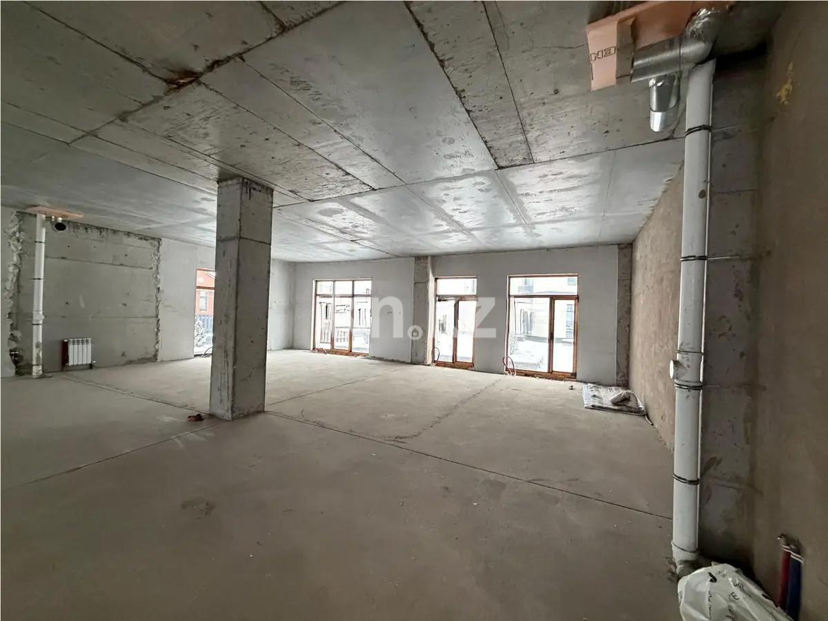 Продажа 4-комнатной квартиры, 221 м² в Алматы
