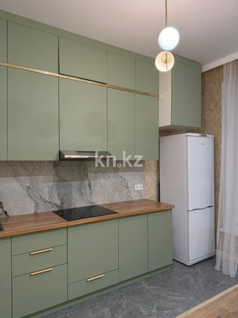 Аренда 1-комнатной квартиры, 42 м² в Астане