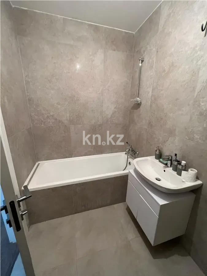 Продажа 3-комнатной квартиры, 100.8 м², пр. Серкебаева, дом  91 в Алматы - фото 2