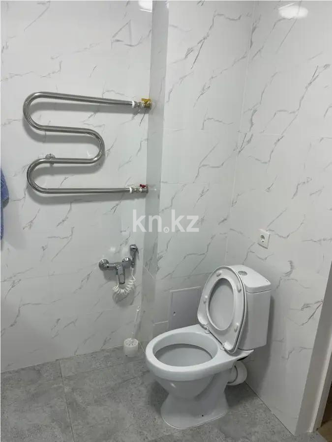 Продажа 3-комнатной квартиры, 105 м², ул. Омарова, дом  5/1 в Астане - фото 6