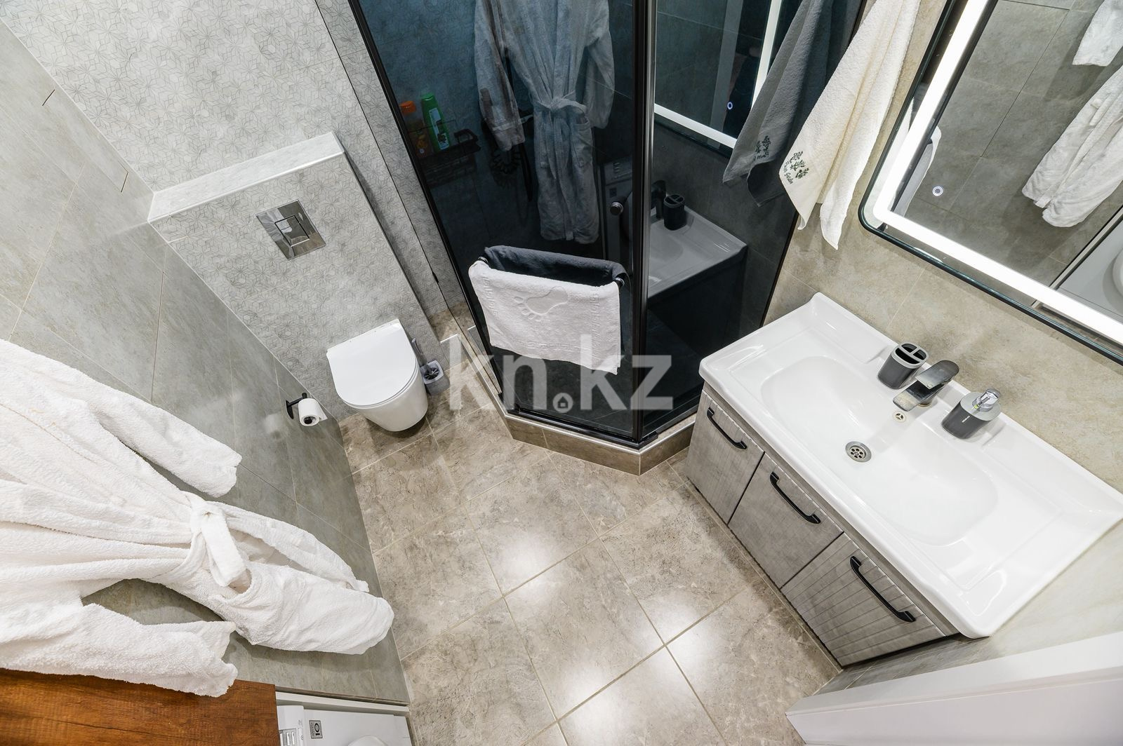 Аренда 2-комнатной квартиры посуточно, 52 м² в Алматы - фото 13