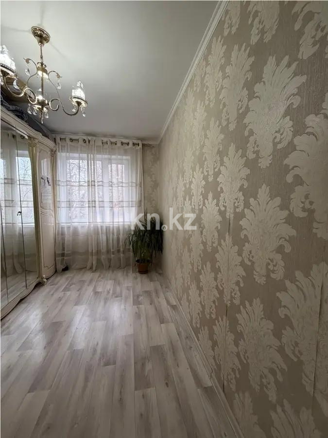 Продажа 3-комнатной квартиры, 63 м², пр. Строителей, дом  18 в Караганде - фото 3