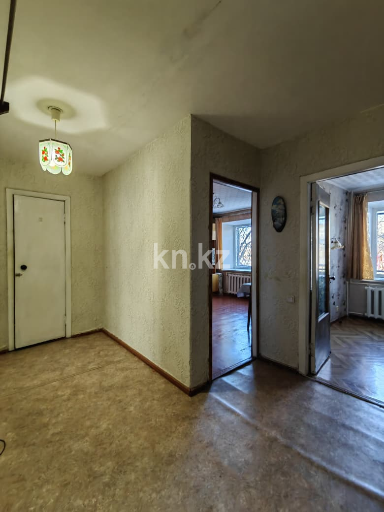 Продажа 2-комнатной квартиры, 47 м², Жекебаева, дом  125 в Караганде - фото 19