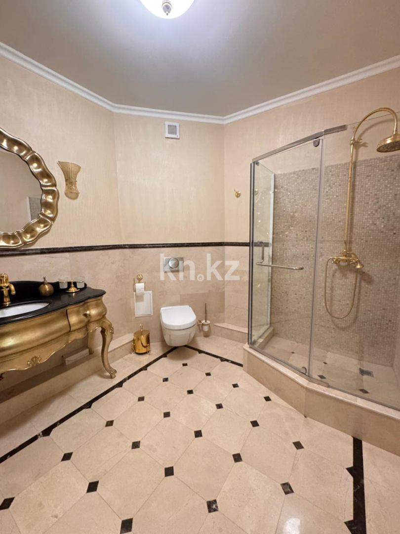 Продажа 5-комнатной квартиры, 206.5 м² в Астане - фото 25