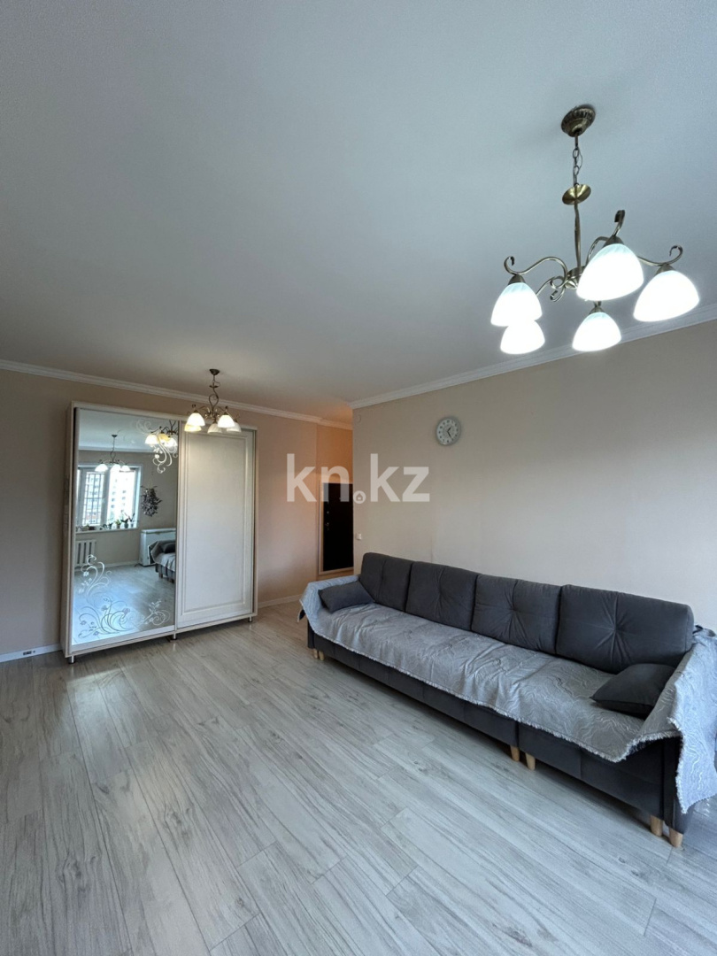 Продажа 3-комнатной квартиры, 82 м², ул. Сарыарка, дом  31 в Караганде - фото 10
