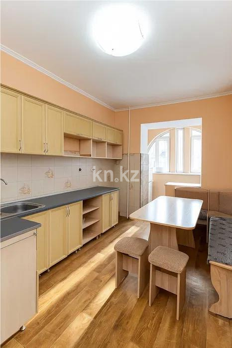 Продажа 2-комнатной квартиры, 56 м², мкр-н Сайран, дом  120 в Алматы - фото 3