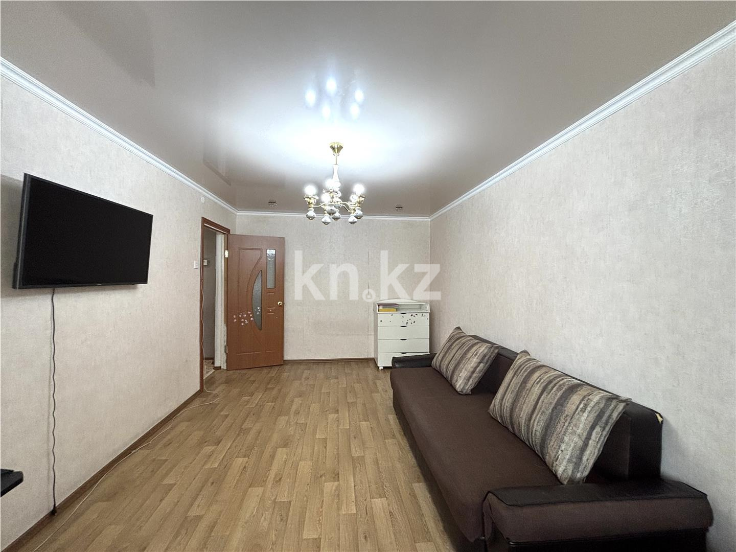 Продажа 1-комнатной квартиры, 33 м², ул. Аманжолова, дом  7 в Караганде