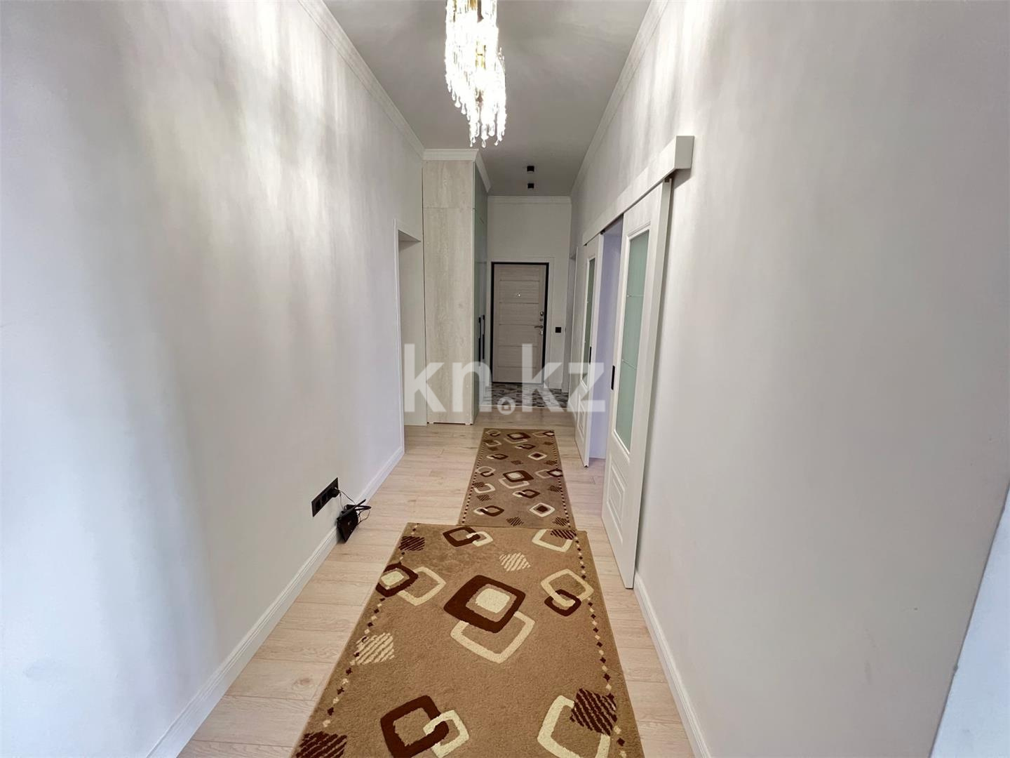 Продажа 4-комнатной квартиры, 111 м², ул. Муканова, дом  53/8 в Караганде - фото 15