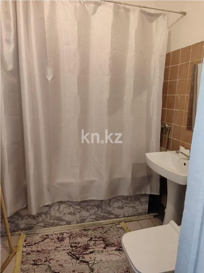 Продажа 1-комнатной квартиры, 39 м², мкр-н Аксай-2, дом  28 в Алматы - фото 4