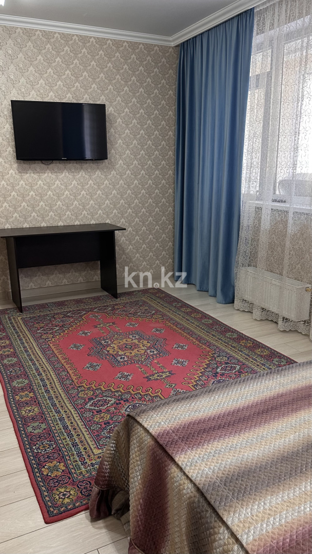 Аренда 1-комнатной квартиры посуточно, 38 м², пр. Мангилик Ел, дом  40/2 - ул. Бухар жырау в Астане