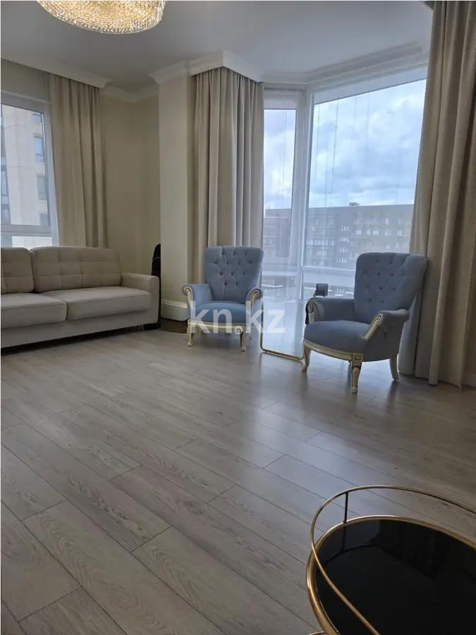 Продажа 3-комнатной квартиры, 107 м², ул. Достык, дом  1а в Астане