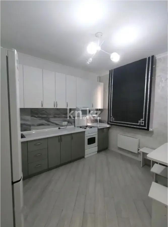 Продажа 1-комнатной квартиры, 38 м², мкр-н Аксай-1а, дом  25 в Алматы - фото 2