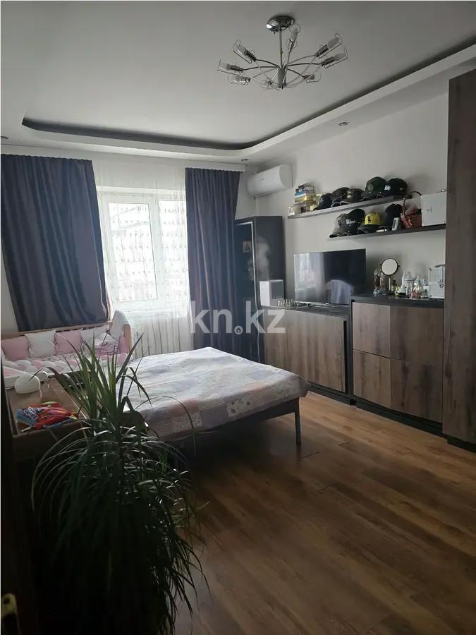 Продажа 3-комнатной квартиры, 60.8 м² в Алматы - фото 2