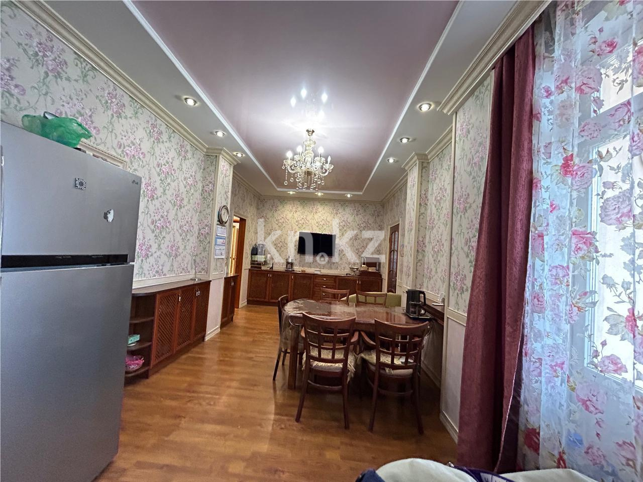 Продажа 4-комнатной квартиры, 181.8 м², ул. Кенесары в Астане - фото 12