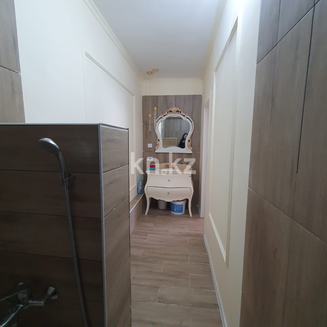 Аренда 2-комнатной квартиры, 60 м², пр. Республики, дом  1/2 в Караганде - фото 7