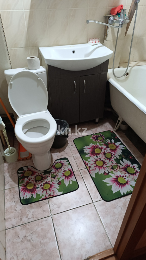 Аренда 1-комнатной квартиры посуточно, 37 м², Айнабулак-3 мкр-н, дом  111 в Алматы - фото 5