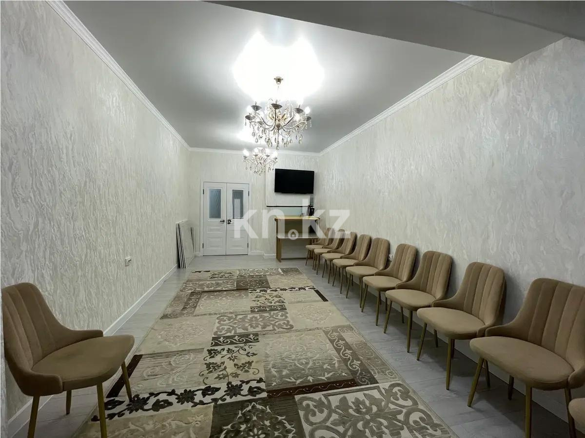 Продажа 3-комнатной квартиры, 104 м², пр. Абая, дом  164 в Алматы - фото 2