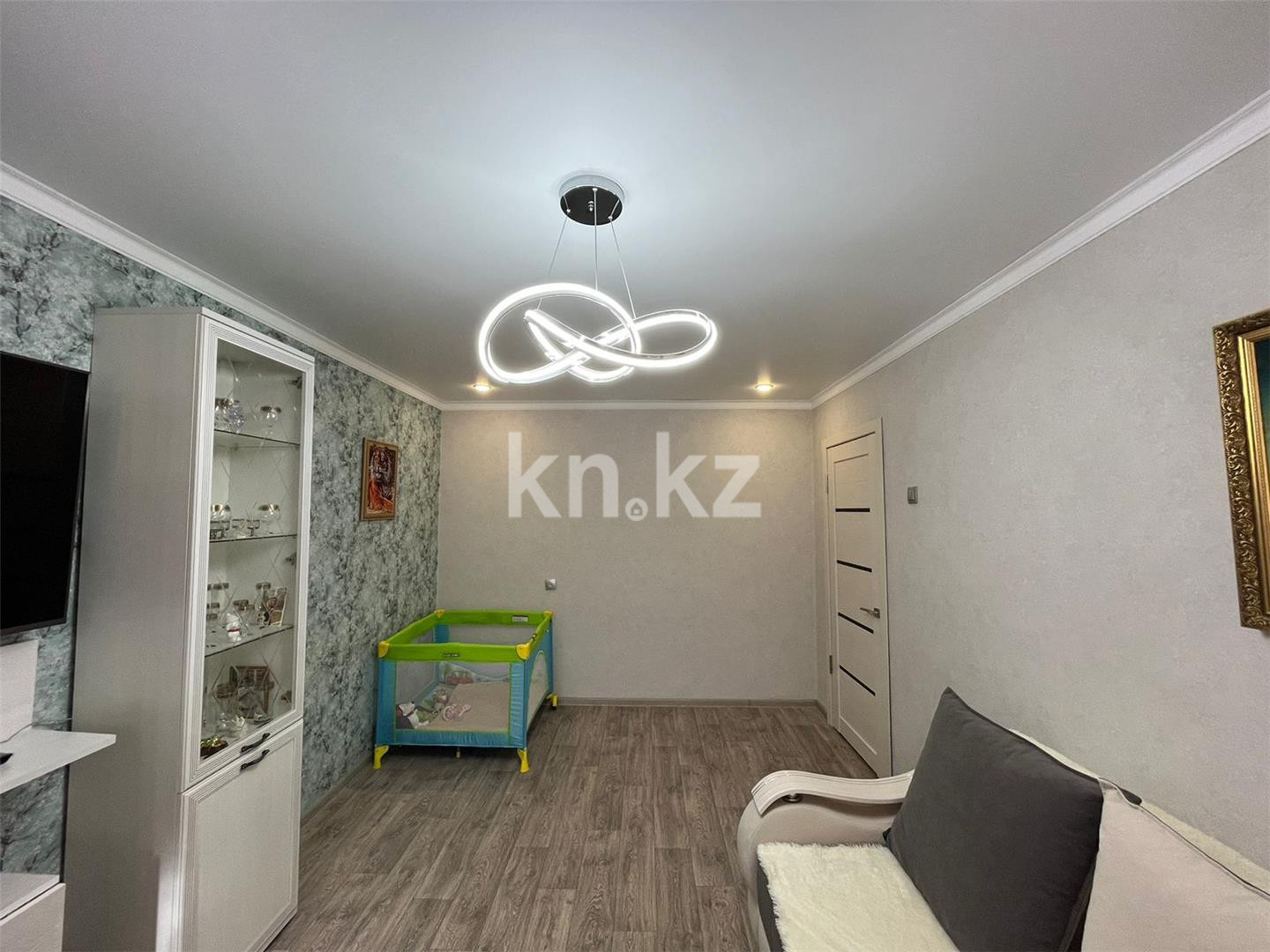 Продажа 2-комнатной квартиры, 43 м², ул. Муканова в Караганде - фото 2