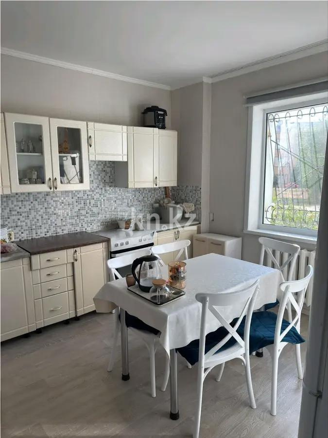 Продажа 3-комнатной квартиры, 78 м², пр. Шахтеров, дом  70 в Караганде - фото 4