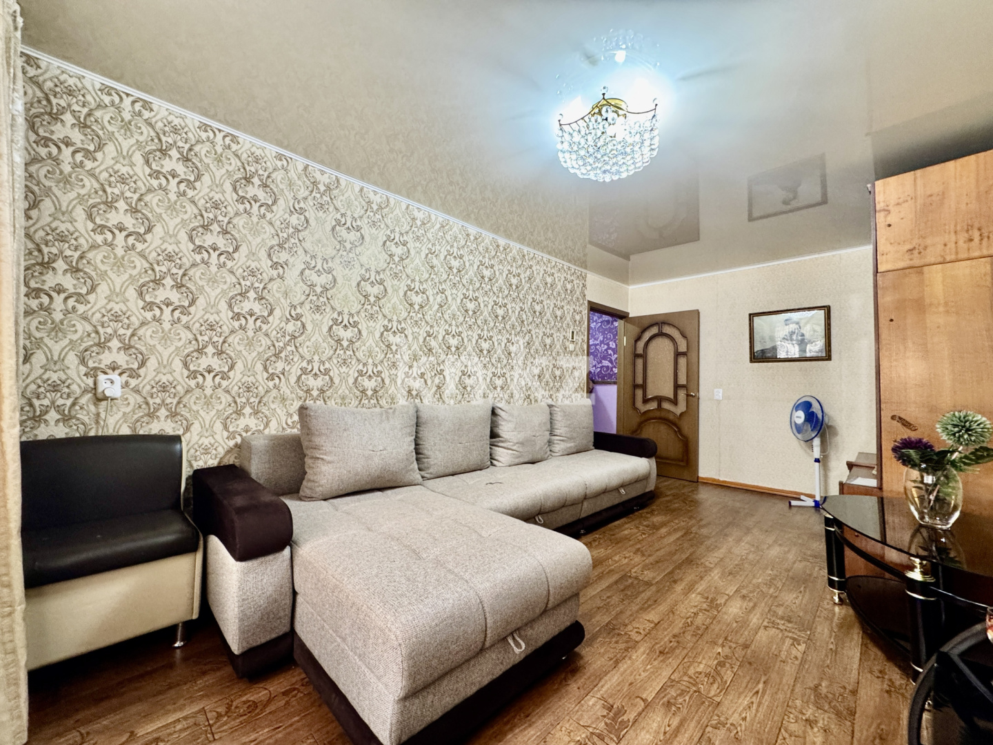 Продажа 2-комнатной квартиры, 43 м², ул. Ержанова, дом  37 в Караганде - фото 2