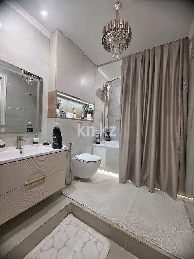 Продажа 2-комнатной квартиры, 65 м² в Алматы - фото 4