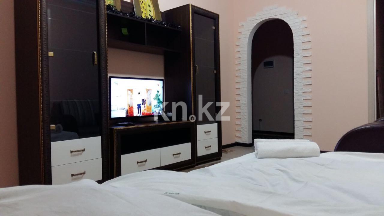 Аренда 1-комнатной квартиры посуточно, 40 м², пр. Кабанбай батыра, дом  40 в Астане