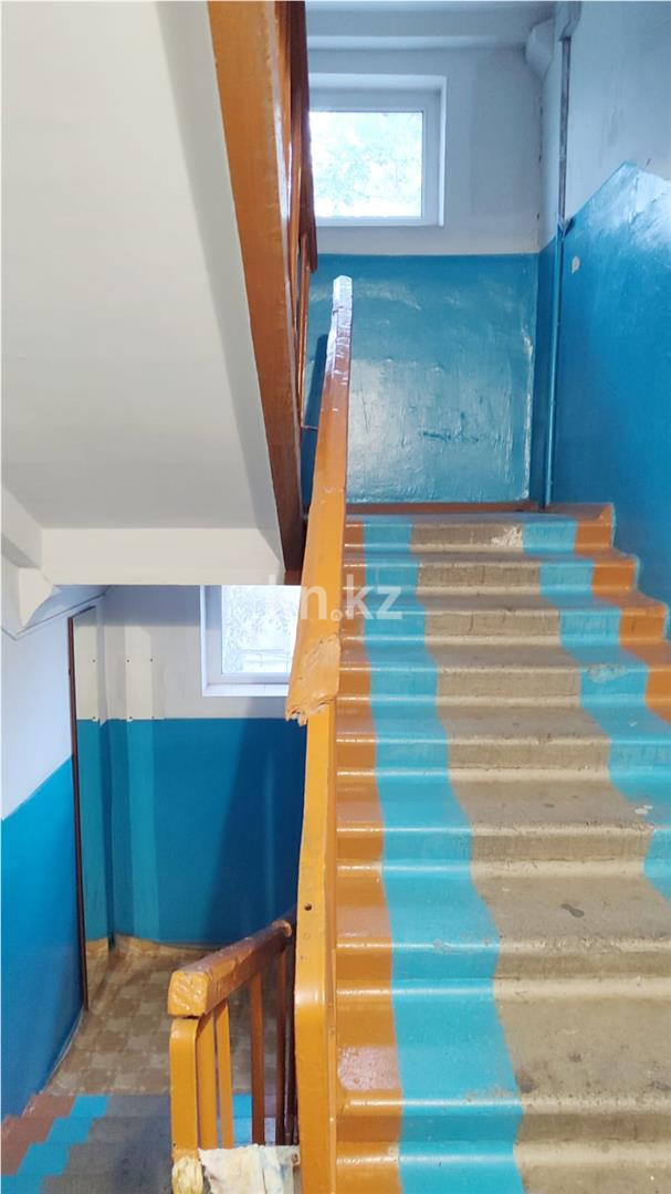 Продажа 4-комнатной квартиры, 61 м², мкр-н 17 в Караганде - фото 11