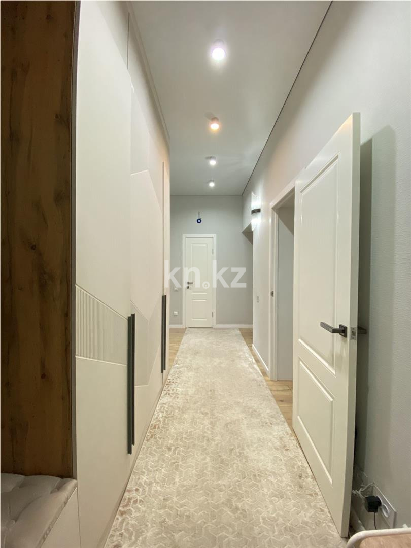 Продажа 3-комнатной квартиры, 67 м², ул. Муканова, дом  55г в Караганде - фото 15