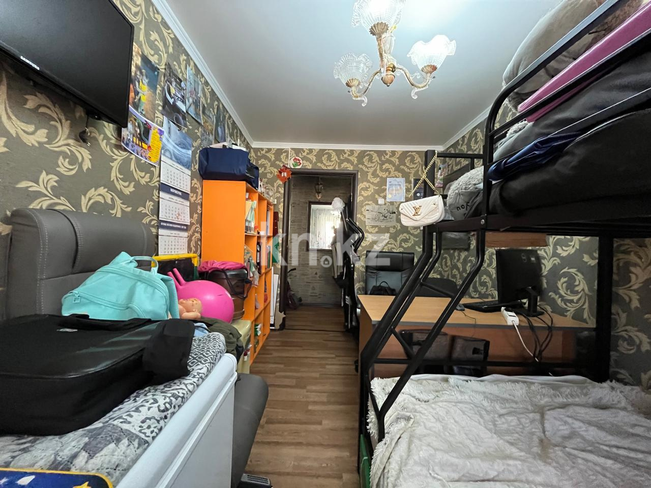 Продажа 3-комнатной квартиры, 54 м², мкр-н 14 в Караганде - фото 10