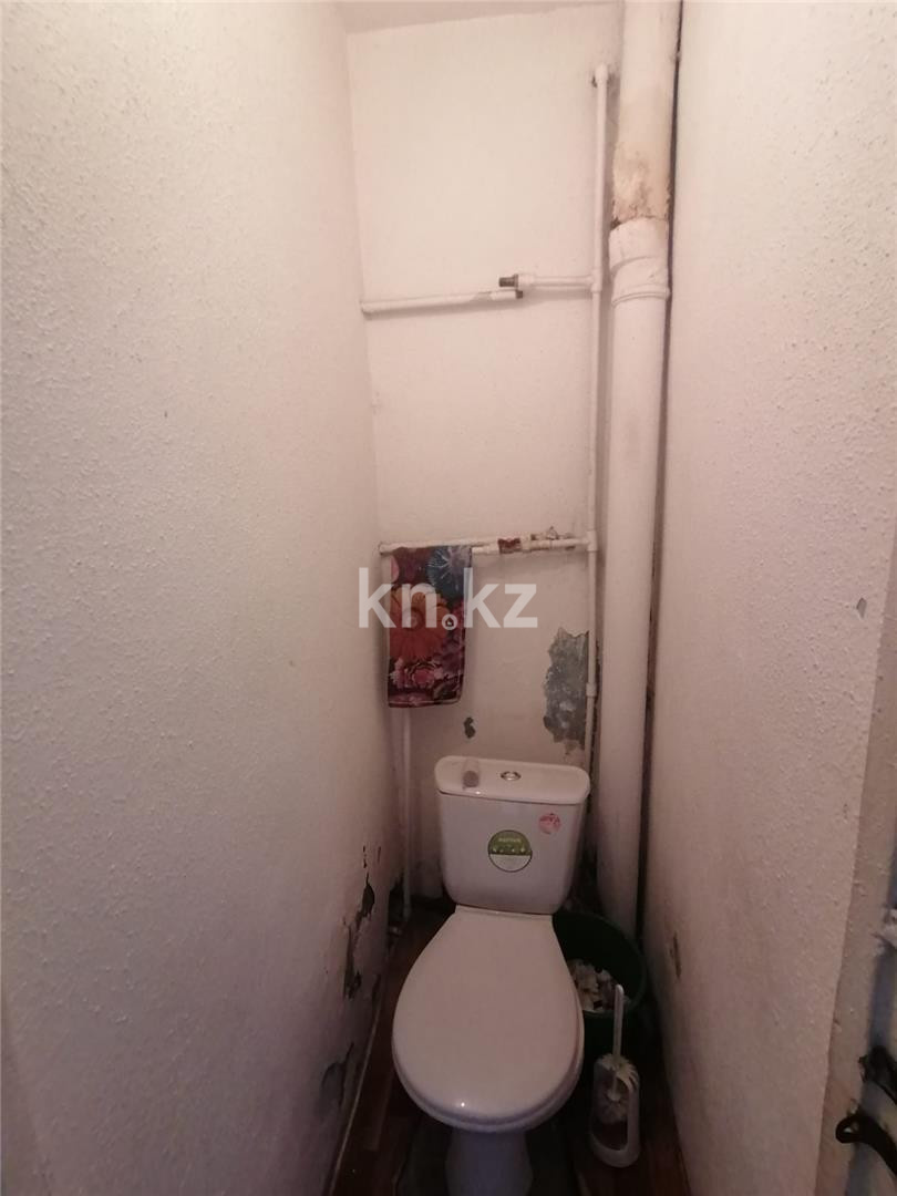 Продажа 3-комнатной квартиры, 63 м², ул. Орлова в Караганде - фото 8