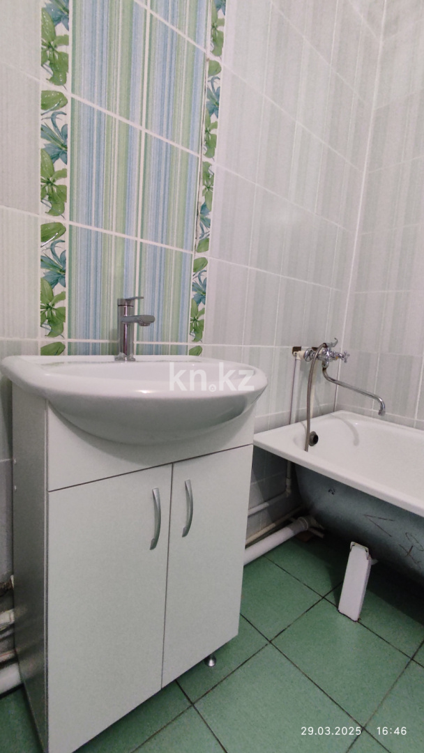 Продажа 3-комнатной квартиры, 82 м², ул. Сарыарка, дом  31 в Караганде - фото 5