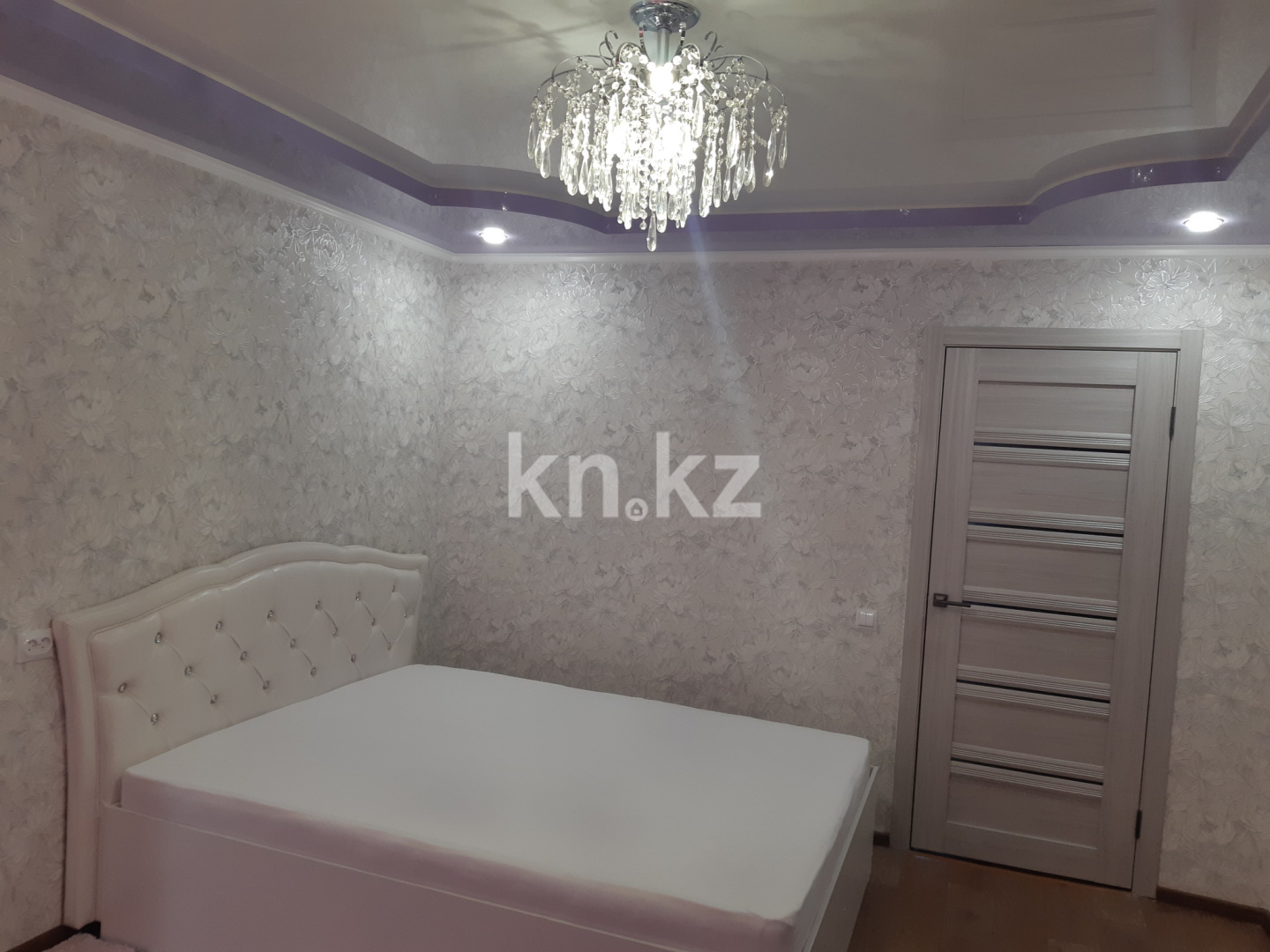 Аренда 3-комнатной квартиры посуточно, 70 м², Камзина, дом  20 в Павлодаре - фото 11