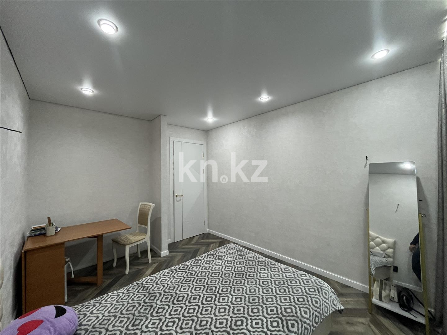 Продажа 4-комнатной квартиры, 110 м², ул. Букетова, дом  60/2 в Караганде - фото 13