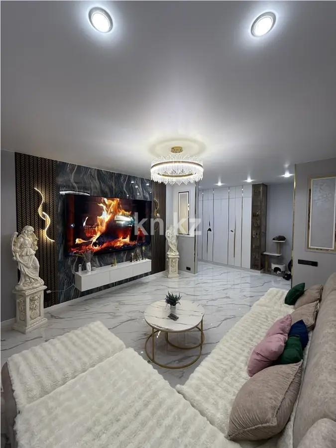 Продажа 3-комнатной квартиры, 90 м² в Караганде