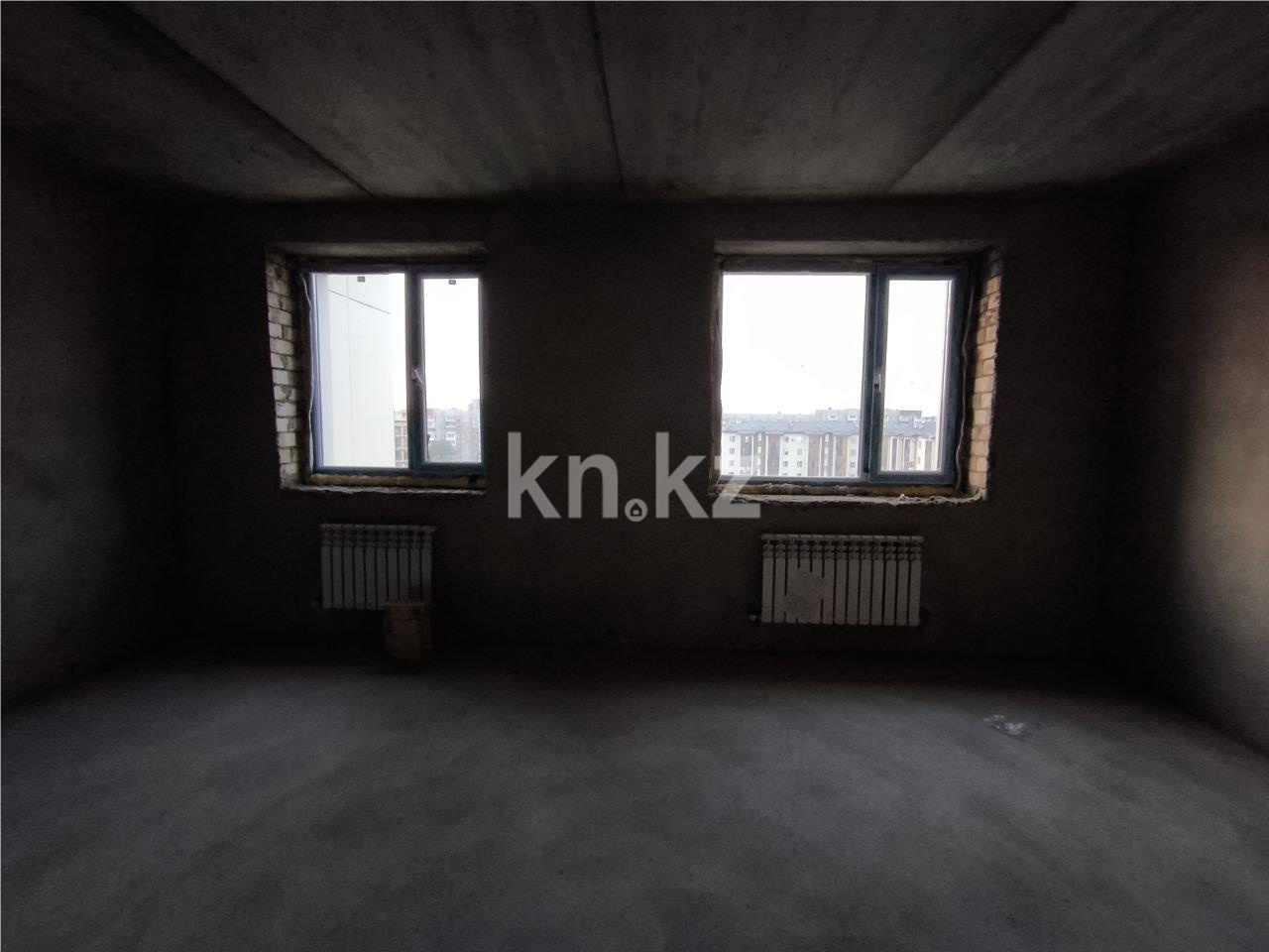Продажа 3-комнатной квартиры, 76 м², ул. Муканова в Караганде - фото 3